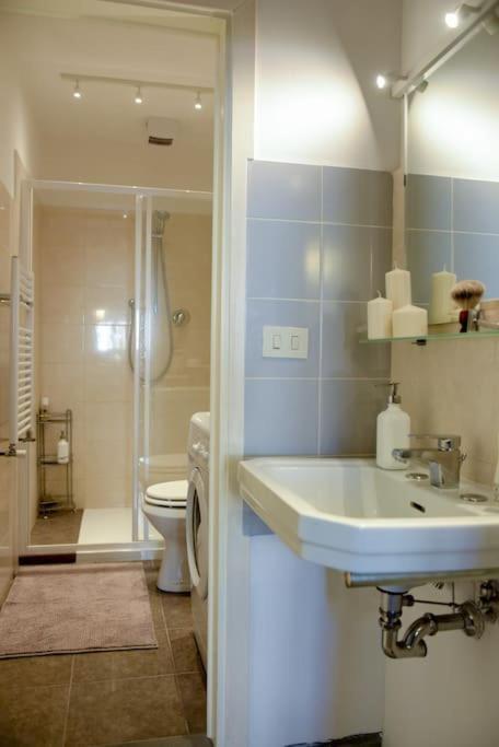 Cozy Apartment With Private Garden - City Center - Firenze Bagian luar foto