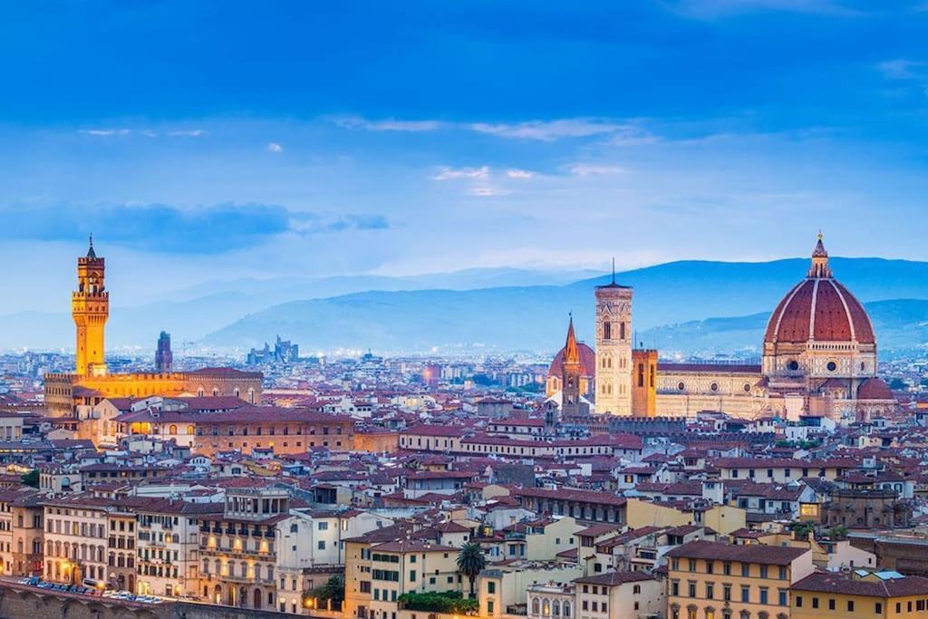 Cozy Apartment With Private Garden - City Center - Firenze Bagian luar foto